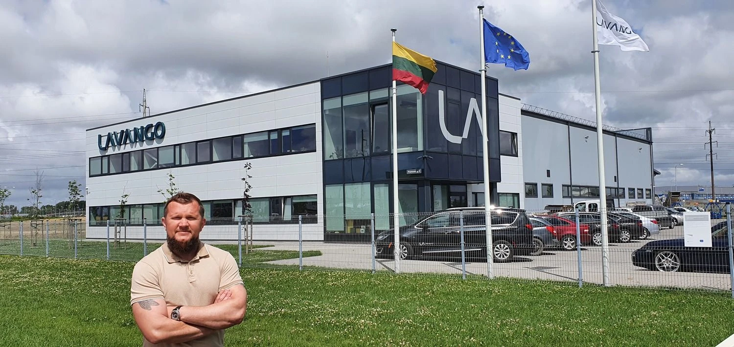 Jevgenijus Sakovskij, UAB „Lavango Engineering LT“ direktorius: „Naujas grupės vizualinis veidas padės išsiskirti ir dar stipriau įsitvirtinti konkurencinėje aplinkoje.“ 
Bendrovės nuotr.