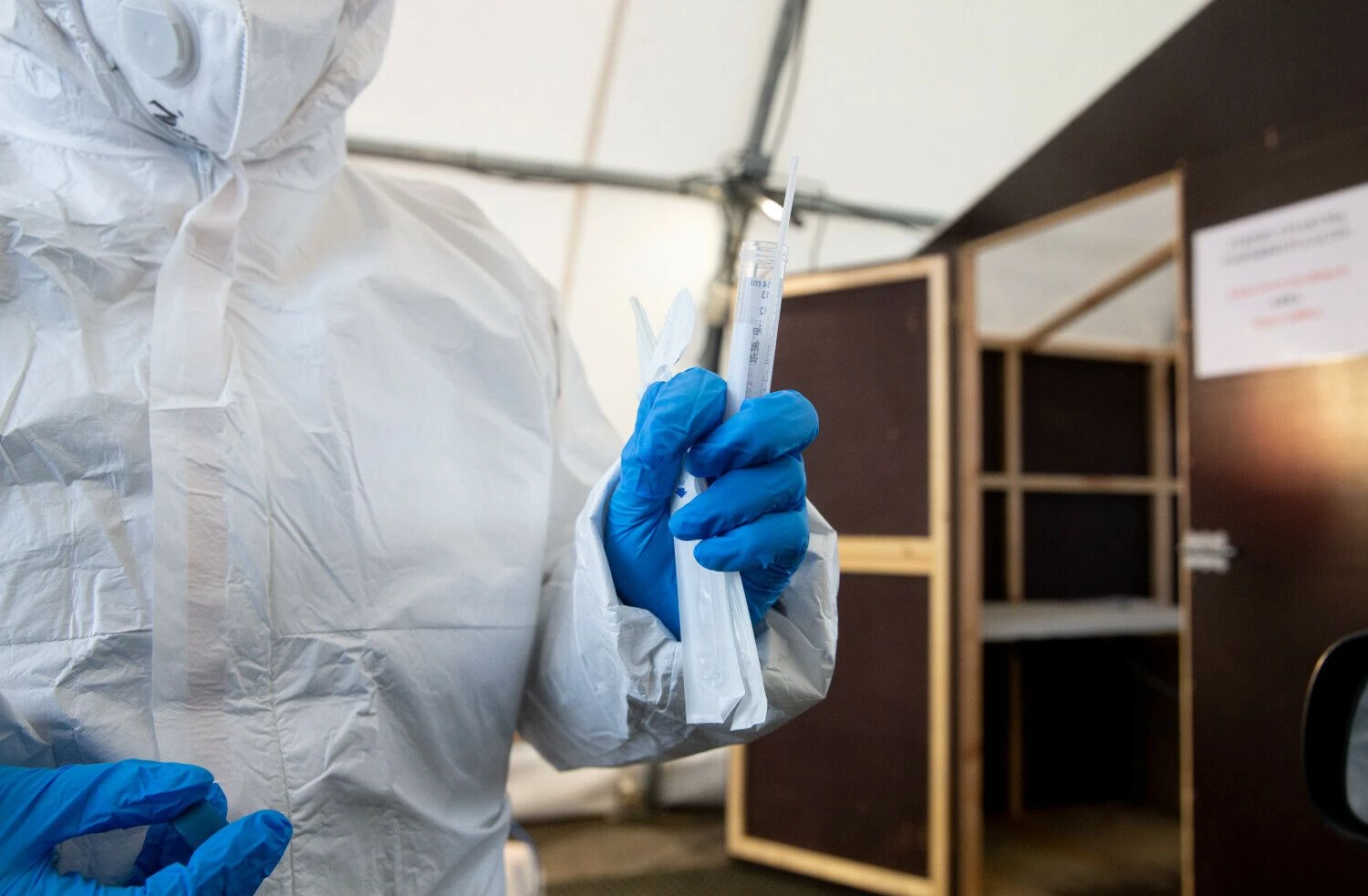 Koronaviruso patikros punktas. Juditos Grigelytės (VŽ) nuotr.