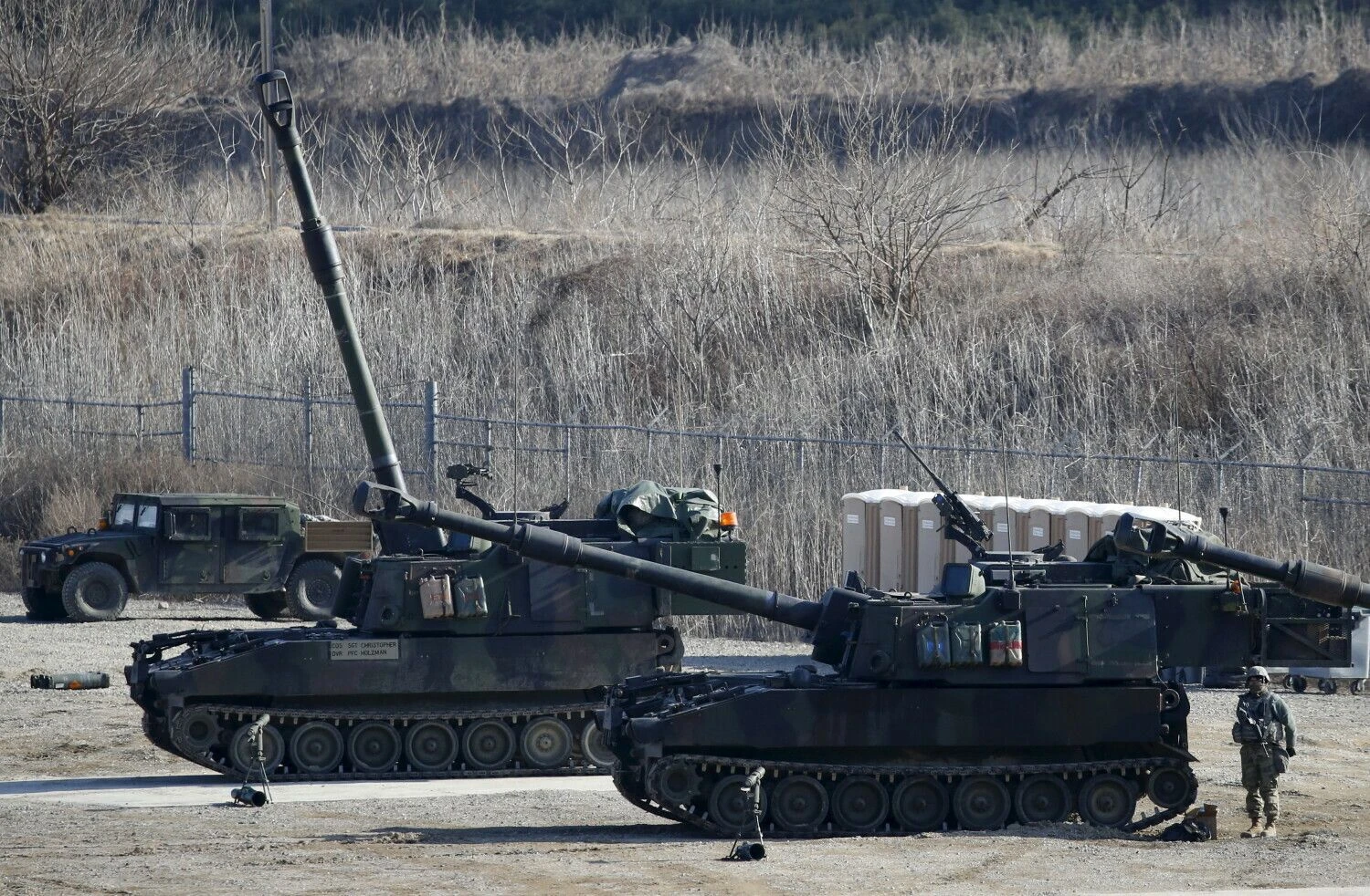 JAV „Paladin“ haubicos Pietų Korėjoje. Kim Hong-Ji („Reuters“/„Scanpix“) nuotr.