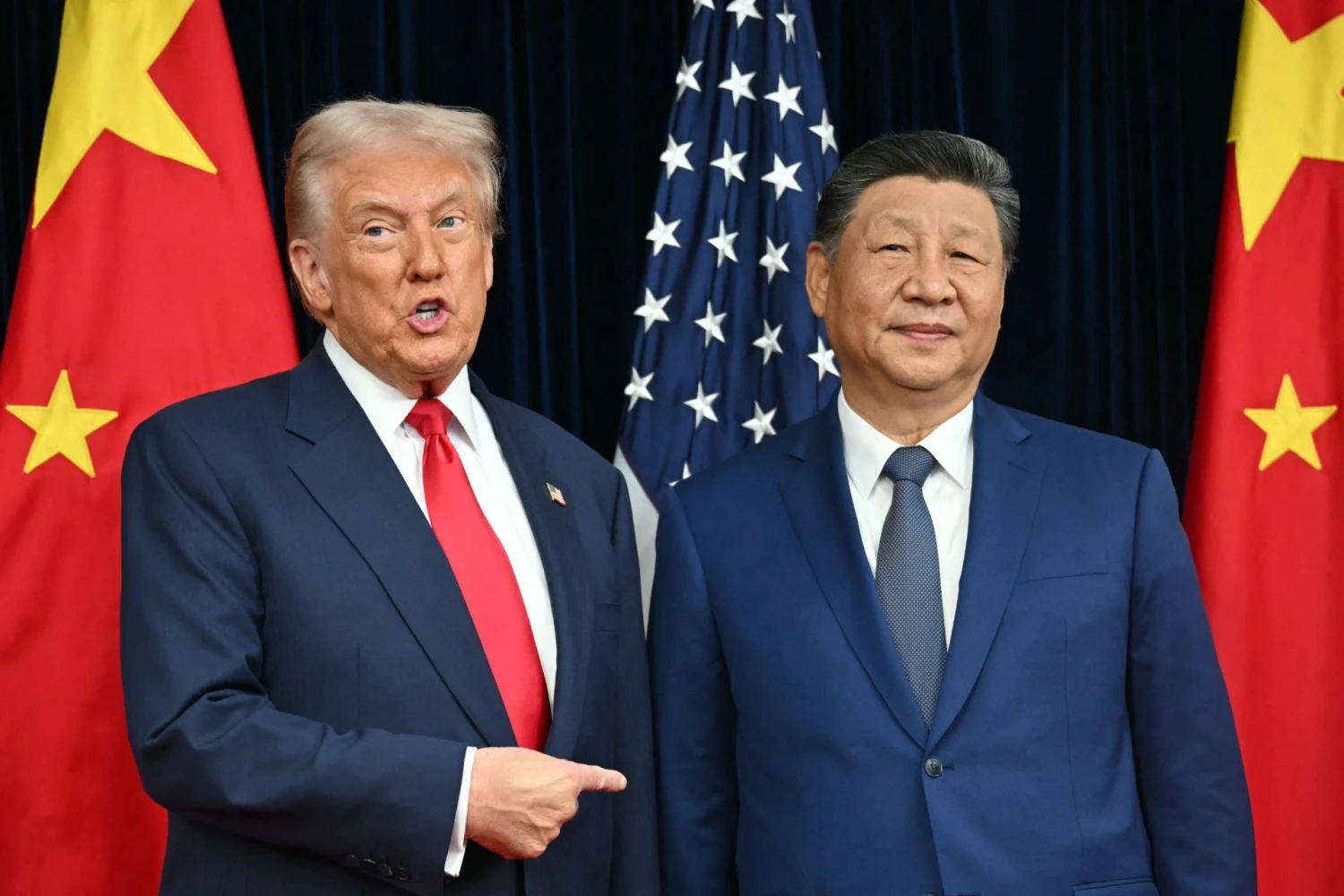 Donaldas Trumpas, Xi Jinpingas susitikime dėl muitų ir kitų klausimų. Andrew Calballero-Reynoldso (AFP / „Scanpix“) nuotr. 