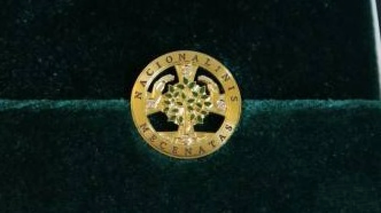 Nacionalinio mecenato ženklelis. lrvt.lt nuotr. 