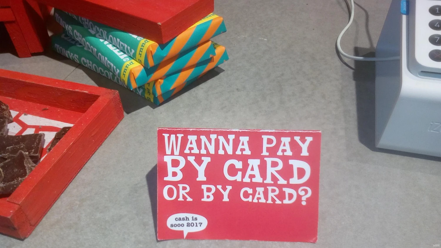 Atsiskaitymas tik kortele. Stasio Gudavičiaus (VŽ) nuotr.