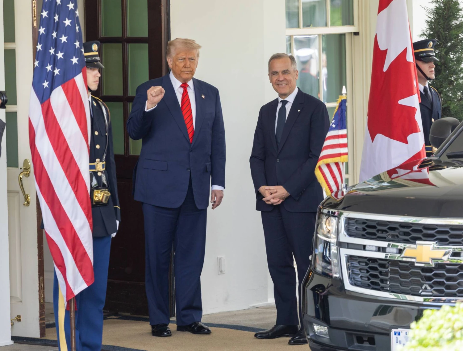 D. Trumpas susitikime su Kanados premjeru M. Carney (dešinėje). („Chine Nouvelle“ / SIPA / „Scanpix“) nuotr. 