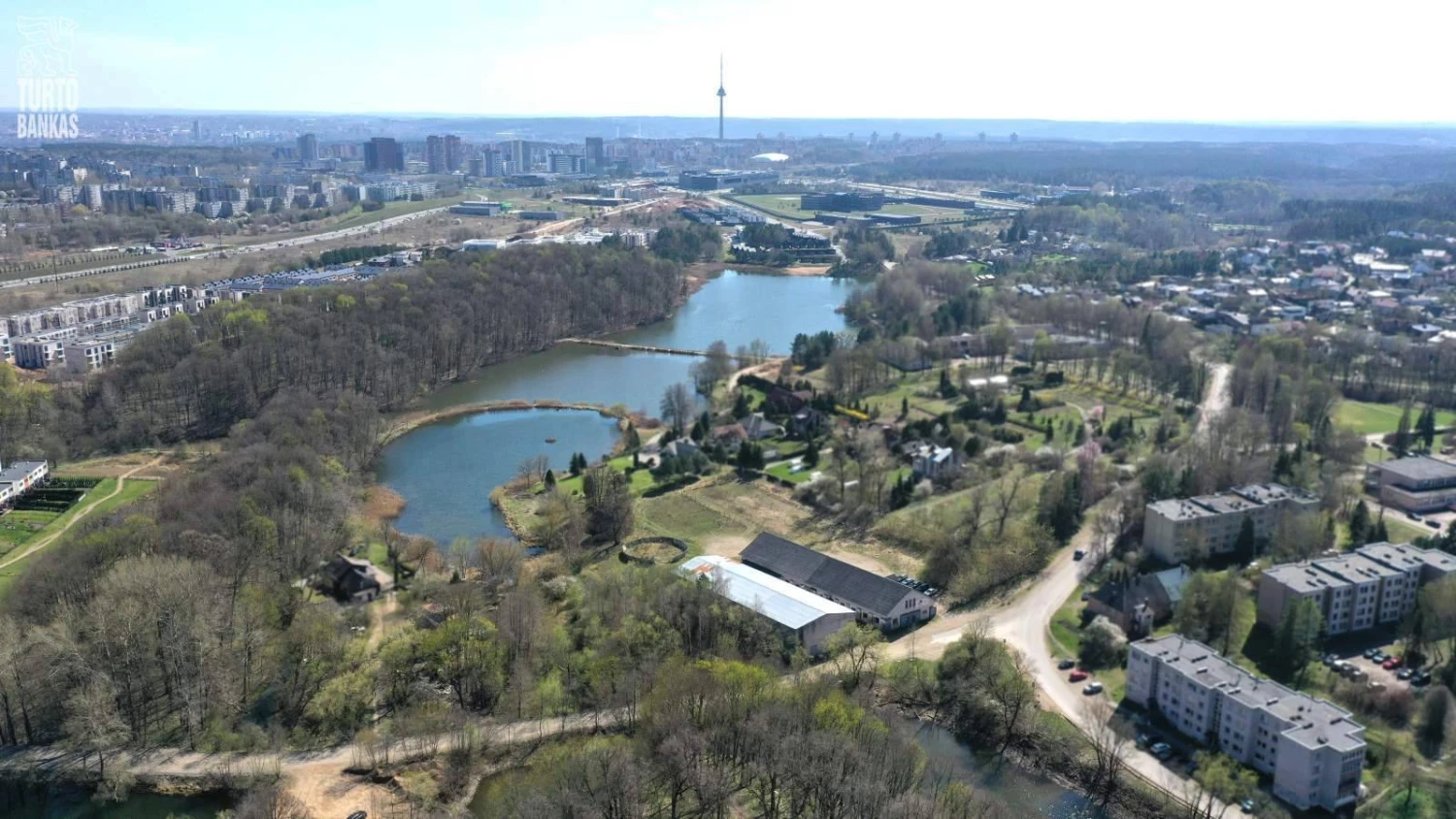 Žirgų maniežas Buivydiškėse, Vilniaus rajone. Turto banko nuotr.