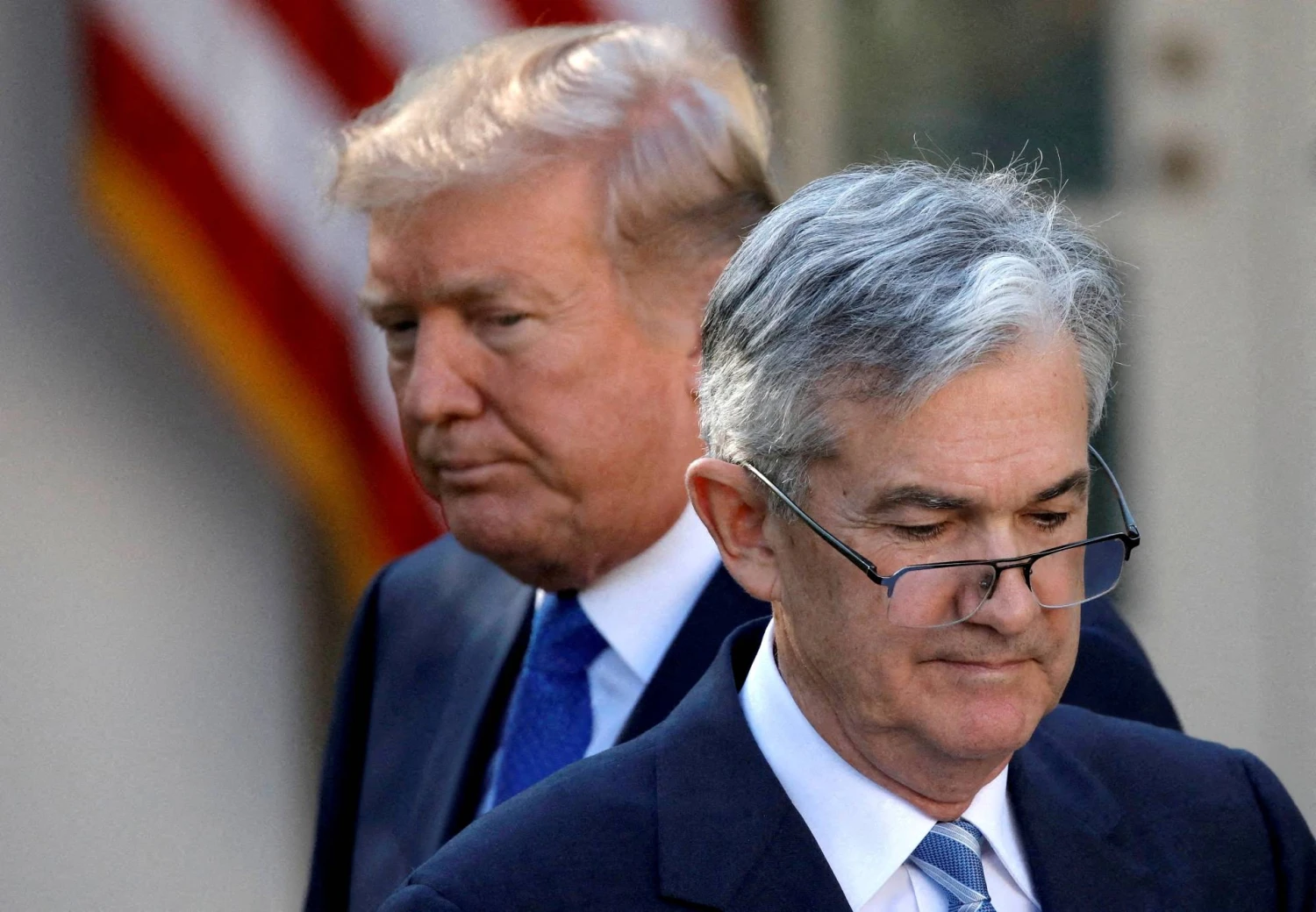JAV prezidentas Donaldas Trumpas ir FED vadovas Jerome'as Powellas. Carlos Barria (Reuters/Scanpix) nuotr.
