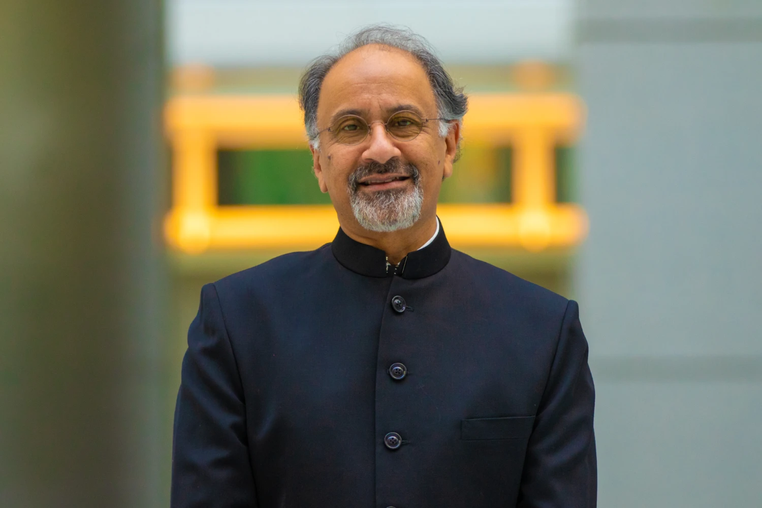 Indermitas Gillas, Pasaulio banko vyriausiasis ekonomistas ir vyresnysis viceprezidentas plėtros ekonomikos klausimais.  