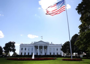 Baltuosiuose rūmuose Vašingtone JAV prezidentas priims penkis Vidurinės Azijos valstybių lyderius. Gento Shkullaku („ZUMA Press Wire“ / „Scanpix“) nuotr.