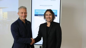 Arnas Dūmanas, Oro uostų Infrastruktūros departamento direktorius, Ludovico Lombardi, „Zaha Hadid Architects“ direktorius. Vladimiro Ivanovo (VŽ) nuotr.