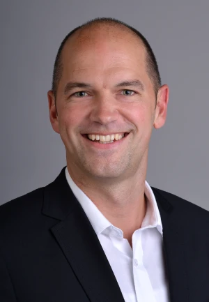Peteris G. Kirchschlageris, etikos profesorius, Liucernos universiteto Socialinės etikos instituto ISE direktorius.