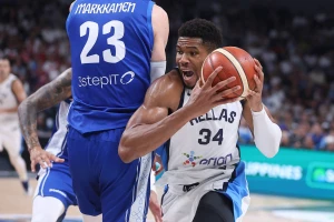 Giannis Antetokounmpo, Graikijos rinktinės žaidėjas. Ivico Veselinovo („Imago Images“ / „Scanpix“) nuotr.