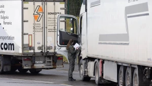 Vilkikai Medininkų pasienio punkte. Juditos Grigelytės (VŽ) nuotr.