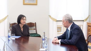 R. Popovienė, l. e. p. švietimo, mokslo ir sporto ministrė, susitinka su prezidentu G. Nausėda. Juditos Grigelytės (VŽ) nuotr.
