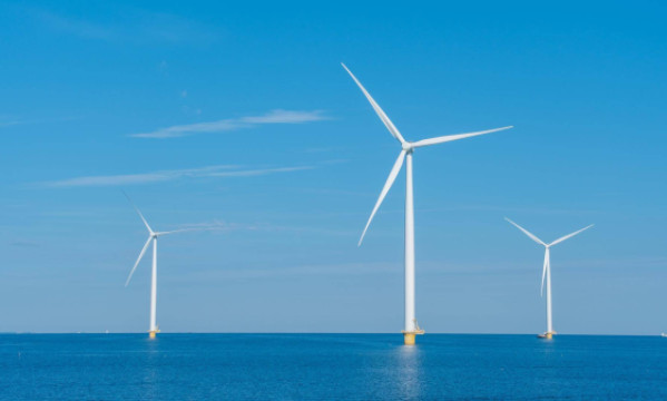 Iš Lietuvos projekto pasitraukusi „Ocean Winds“ užsitikrino 2 mlrd. Eur jūrinio vėjo parkui Lenkijoje