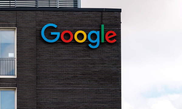 Debesijos augimą fiksuojanti „Google“ mato būtinybę investuoti toliau