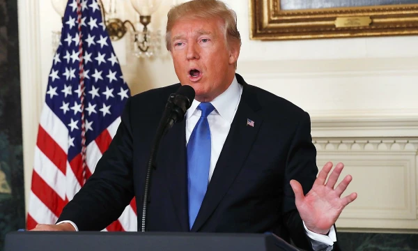 Donaldas Trumpas, JAV prezidentas, sako kalbą apie strategiją Irano atžvilgiu. Kevino Lamarque („Reuters“ / „Scanpix“) nuotr.