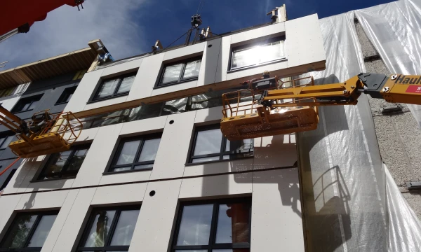 Targo Kalamees nuotrauka iš skydinės renovacijos Estijoje.