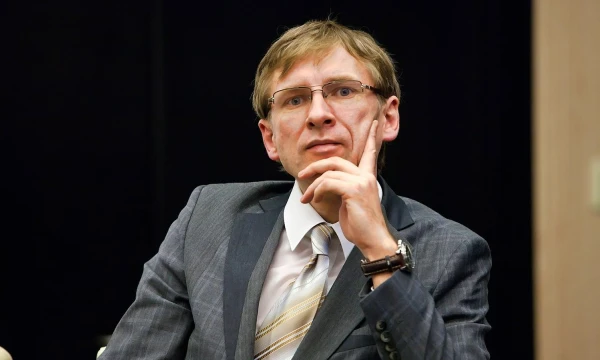 Martynas Nagevičius Lietuvos atsinaujinančių išteklių energetikos konfederacijos prezidentas, Lietuvos Respublikos liberalų sąjūdžio narys.
