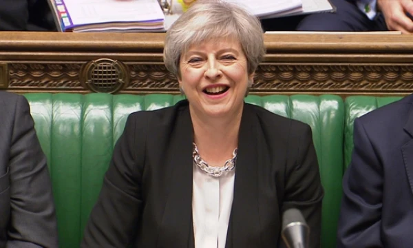 JK parlamentas pritarė premjerės Theresos May išankstinių rinkimų iniciatyvai. „Reuters“ / „Scanpix“ nuotr.
