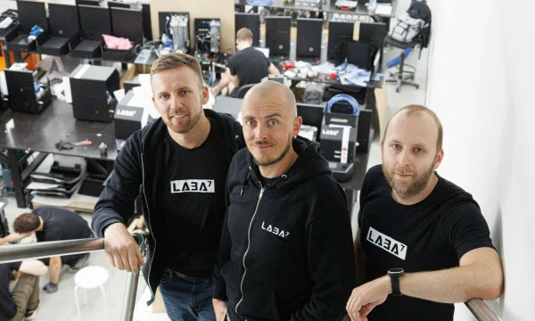 Andrius Liškus, „Laba7“ įkūrėjas, direktorius, su savo komanda: Andriumi Petkausku (dešinėje) ir Augustu Čekučiu (centre). Vladimiro Ivanovo (VŽ) nuotr.