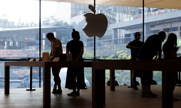 „Apple“ parduotuvė Kinijoje. Thomaso Peterio („Reuters“ / „Scanpix“) nuotr.