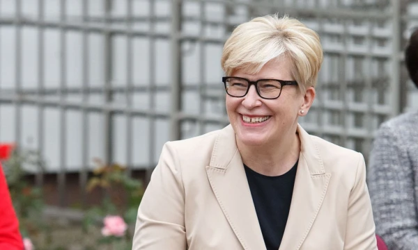 Ministrė pirmininkė Ingrida Šimonytė dalyvauja mokslo metų pradžios šventėje Vilniaus šv. Jono Pauliaus II gimnazijoje. Juditos Grigelytės (VŽ) nuotr.