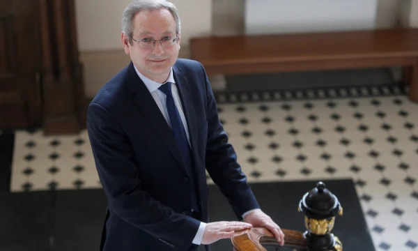 Prof. Vytautas Getautis kartu su Kauno technologijos universiteto bei Šveicarijos mokslininkais sukūrė medžiagą naujos kartos saulės elementams.  Vladimiro ivanovo (VŽ) nuotr.
