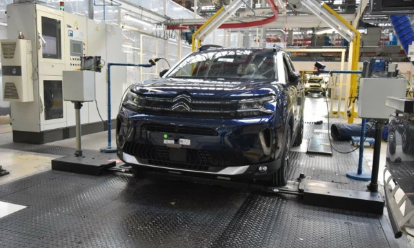 „Citroen C5 Aircross“ gamyba. Gamintojo nuotr.