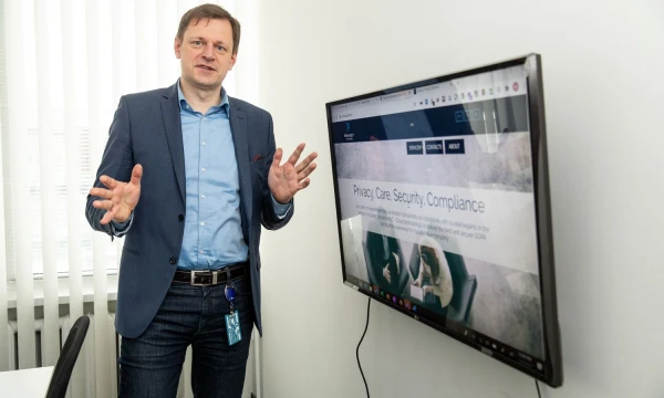 Martynas Bieliūnas, UAB „Privacy Partners“ vadovaujantis partneris: „Perteklinis duomenų rinkimas atbaido klientus ir gali pritraukti kontroliuojančių institucijų dėmesį.“ Vladimiro Ivanovo (VŽ) nuotr.
