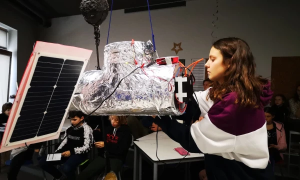 Reiškinių tyrinėjimu paremtas mokymasis mokytojams mentoriams tikrai yra išėjimas į kosmosą. Agnės Klimčiauskaitės-Janavičienės nuotr.