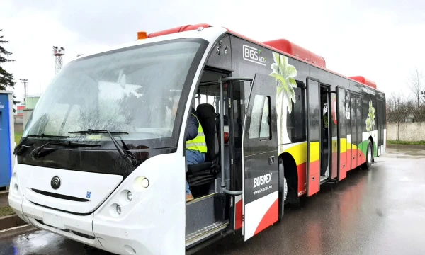 Pirmasis BGS įsigytas „Yutong“ oro uostų autobusas. ASG nuotr.