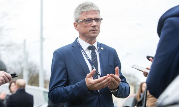 Erlandas Mikėnas, vežėjų asociacijos „Linava“ prezidentas, teigia, kad itin stipri konkurencija Vakarų rinkose lemia nedidelį vežėjų veiklos pelningumą. Juditos Grigelytės (VŽ) nuotr.