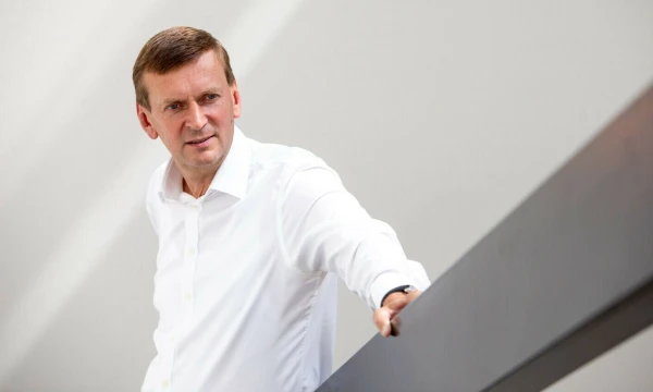 Dainius Dundulis, „Norfos mažmena“ valdybos pirmininkas: „Mažiau administravimo kaštų, minimalūs transportavimo kaštai – visa tai padeda užtikrinti mažesnę pardavimo kainą.“