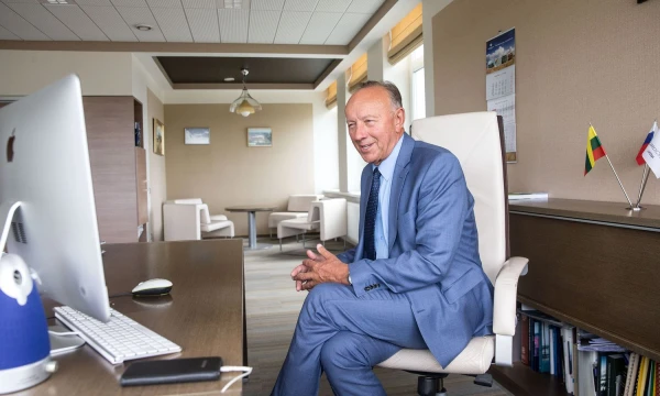 Jonas Dastikas, AB „Lifosa“ generalinis direktorius: „Kiek buvo bandymų perdirbti fosfogipsą, visi bandymai baigėsi nesėkmingai – įmonės bankrutavo.“ Juditos Grigelytės (VŽ) nuotr.