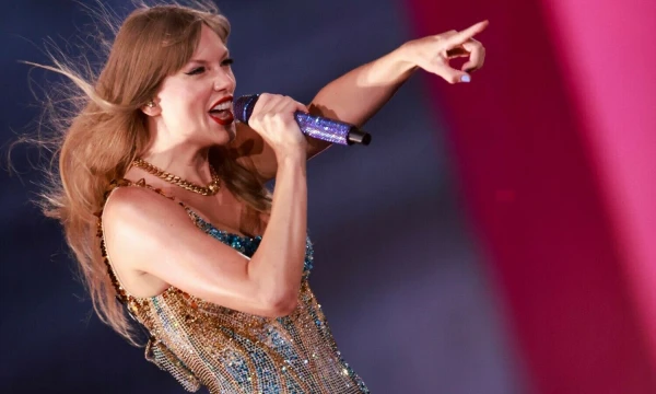 JAV dainininkės ir kompozitorės Taylor Swift koncertas Kalifornijoje, JAV. 2023 m. rugpjūtis. Michaelo Trano (AFP / „Scanpix“ nuotr.