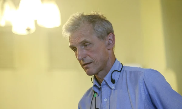 „Proveržių ir pažangos dešimtmečiai moksle rodo, kad klausimai niekada nesibaigia“, – sako fizikas Wolfgangas Ketterle. Vladimiro Ivanovo (VŽ) nuotr. 