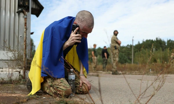 Susigrąžintas ukrainietis.  Anatolijaus Stepanovo (AFP/„Scanpix“) nuotr.