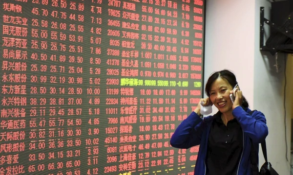 TVF kol kas nekeitė Kinijos augimo prognozių šiems ir kitiems metams, tačiau pripažįsta, kad iš Pekino kylantys virpesiai pasauliui turi didesnę įtaką nei tikėtasi. „Reuters“ / „Scanpix“ nuotr.