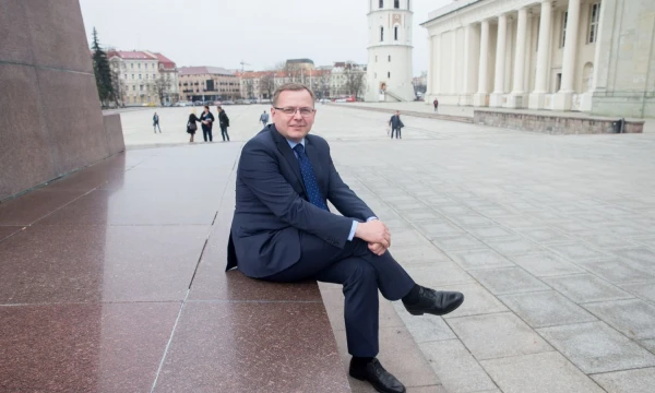 „Jei jūs pradedate sakydami „nesąmonė“, tai ir neišeis, prarandate savybę svajoti. Švietime tai yra visiškas peilis“, – sako Vaidas Bacys. Juditos Grigelytės (VŽ) nuotr.