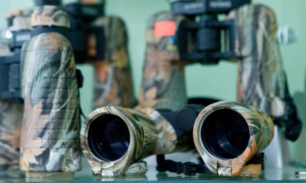 UAB „Yukon Advanced Optics Worldwide“ gaminami optiniai prietaisai. Juditos Grigelytės (VŽ) nuotr.