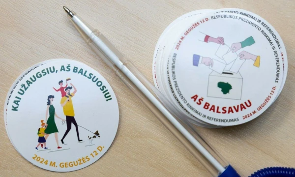 Išankstinis balsavimas prezidento rinkimuose ir referendume dėl dvigubos pilietybės Vilniaus savivaldybėje. Juditos Grigelytės (VŽ) nuotr.