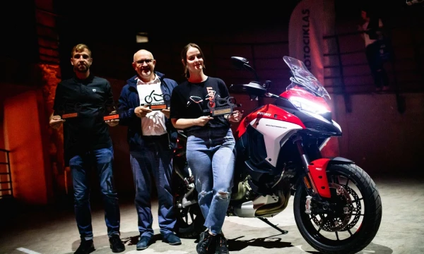 „Ducati Multistrada V4S“ pelnė pagrindinį prizą ir tris papildomus apdovanojimus. LŽA nuotr.