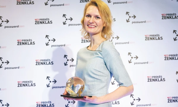 Giedrė Bulatovienė, leidyklos „Alma littera“ produktų vadovė: „Tyrimai rodo, kad „Kakės Makės“ personažas aktualus tiek berniukams, tiek mergaitėms. Tokią liniją palaiko ir rinkdamiesi produktus. Stengiamės nenukrypti pernelyg į mergaičių auditoriją.“ Juditos Grigelytės (VŽ) nuotr.