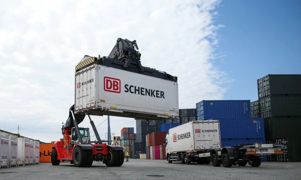 „DB Schenker“ patekus į danų konkurento rankas, bus formuojama 39 mlrd. Eur apyvartos didžiausia pasaulyje ekspedijavimo ir logistikos kompanija. „Reuters“ / „Scanpix“ nuotr.