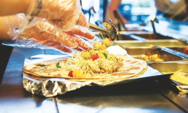 Į trečiąjį meksikietiško maisto restoraną „No Forks“ Vilniaus „Akropolyje“ investuota apie 160.000 Eur. Juditos Grigelytės (VŽ) nuotr.