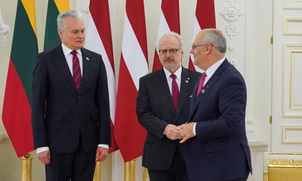 Gitanas Nausėda, Lietuvos prezidentas, Egilsas Levitsas, Latvijos prezidentas, ir Alaras karisas, Estijos prezidentas. Janiso Laizanso („Reuters / „Scanpix“) nuotr. 