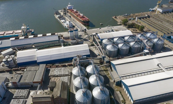 Kompanijos „Begos“ sukurtas žemės ūkio produktų krovos kompleksas neturi analogų Baltijos jūros regione.
