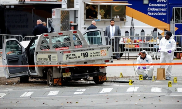 Furgonas, kuriuo buvo įvykdytas teroro aktas Niujorke. Brendano McDermido („Reuters“ / „Scanpix“) nuotr.