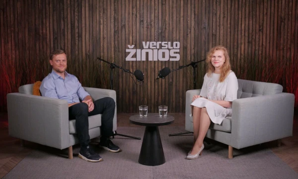 „StrongPoint Technology“ vadovas Julius Stulpinas ir Moderatorė Vilija Ramanauskienė.