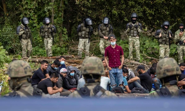 Migrantai Lenkijos–Baltarusijos pasienyje. Wojteko Radwanskio (AFP / „Scanpix“) nuotr. 