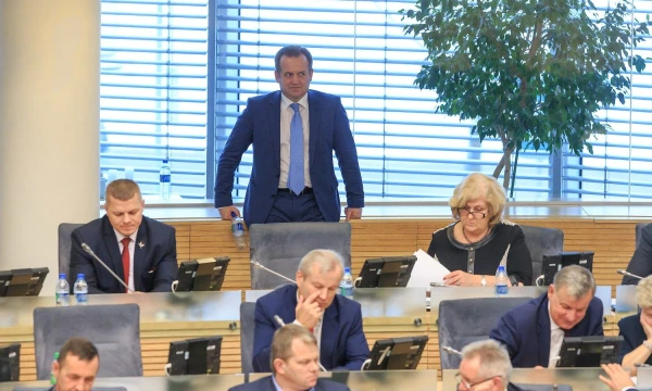 2016 12 13. LR Seimas tvirtina Vyriausybės programą. Vladimiro Ivanovo (VŽ) nuotr.